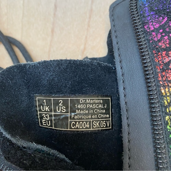 Dr Martens’1460 Faux Fux Lined Lace Up Boot - Youth - Picture 6 of 8